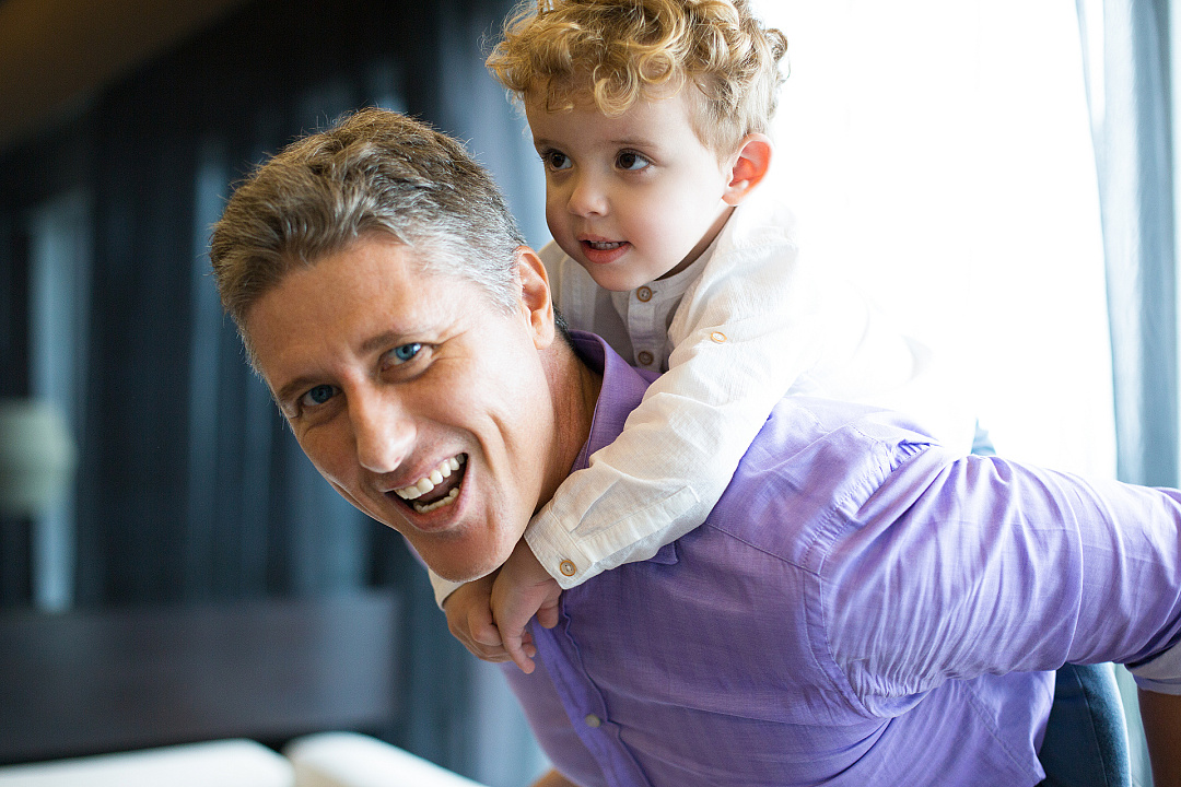 Возраст отца и генетические риски: что важно знать о проблеме сегодня?